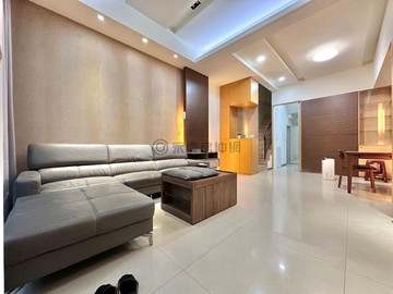 南屯❤️【鄉林綠世界】花園別墅整層主臥｜台中市南屯區新德街