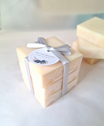 PUREGEMS 。好貼心。椰子油 家事皂 || 3入。不擔心化學洗劑。