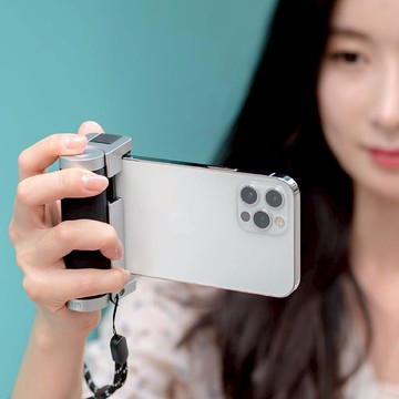 德國紅點設計獎 ShutterGrip 2 [掌握街拍 2]  翻轉藍芽拍照握把 霧黑