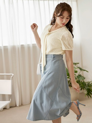 蕾絲簍空領口綁帶微澎袖上衣