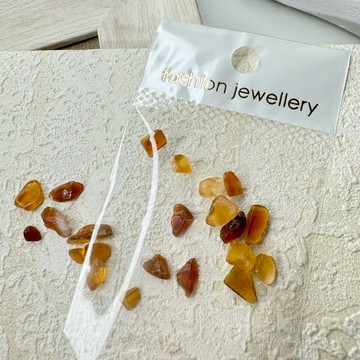 千千美學｜-現貨-琥珀水晶石(混裝一包15入)特殊美甲飾品材料美甲鑽飾彩鑽大鑽合金屬飾品平底貼立體愛心蝴蝶結貼紙