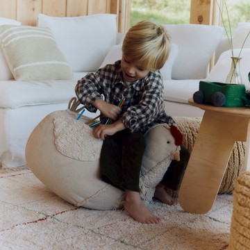 西班牙 Lorena Canals｜抱抱雞椅凳