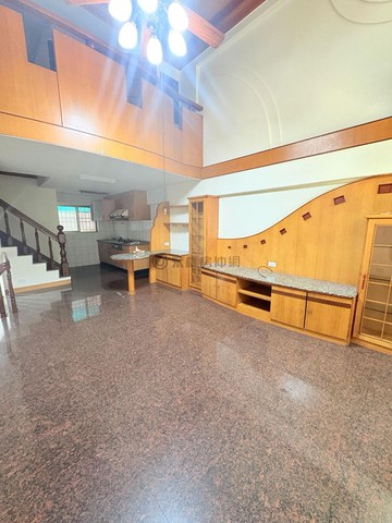 鳳山中崙美透天｜高雄市鳳山區中崙路