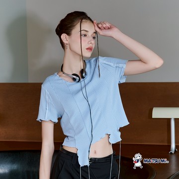 MA‧TSU Mi 木耳邊坑條垂墜線段設計感短版上衣(水藍.深灰)