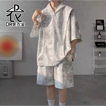 DR更衣室-日系復古扎染金屬扣做舊連帽套裝 落肩半拉鍊五分袖帽T休閒工裝兩件套 情侶款 大尺碼8XL【NL626149】