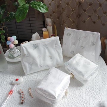 清爽夏日可愛ins網紅化妝包小手包 便攜旅行護膚品收納袋洗漱包