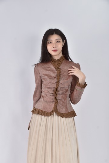 (M) charinyeh抓皺小花粉色外套