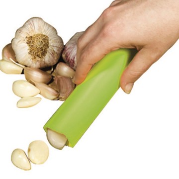 《IBILI》去皮剝蒜器-綠-- 蒜頭去皮器 剝蒜神器
