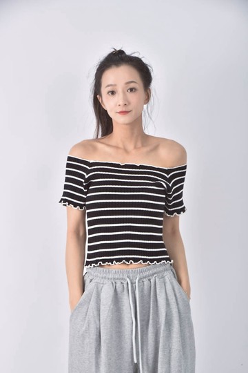 (S) 質感條紋方領黑色短袖上衣