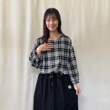 圓領格紋袋綁帶收口上衣