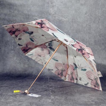 百盛洋傘 太陽傘防紫外線130克輕便金膠印花數碼五折防曬遮陽傘女