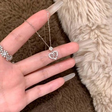爆款直降價 女生項鍊 飾品  鎖骨鏈 鋯石蝴蝶結愛心鈦鋼項鍊女輕奢小衆ins氣質高級吊墜鎖骨鏈毛衣鏈