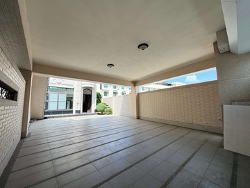 仁武稀有大地坪｜邊間可停三車｜豪華車墅｜高雄市仁武區名山三街