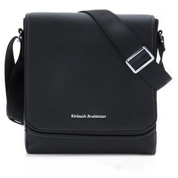 【金安德森】STORY 掀蓋直立斜背包(大)-黑色