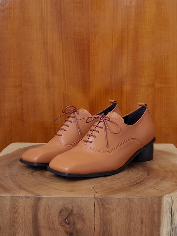 Square Oxford Caramel