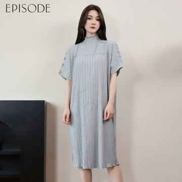 EPISODE - 寬鬆皺褶立體紋理木耳邊領短袖洋裝E54702