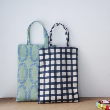 緊急送禮需求_寶寶的彌月禮 圍兜兜小手袋 禮物包裝 現貨隨機出