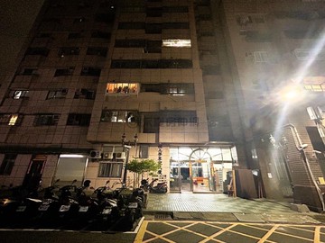 臨文山特區｜夢享家中高樓層景觀四房｜高雄市鳳山區青年路二段