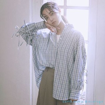 〈earth music〉格紋圖案蝴蝶結設計長袖襯衫