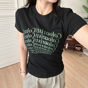 「FOR GIRLS」正肩顯瘦系列 視覺顯胸😍 跳色字母短袖上衣（3colors）