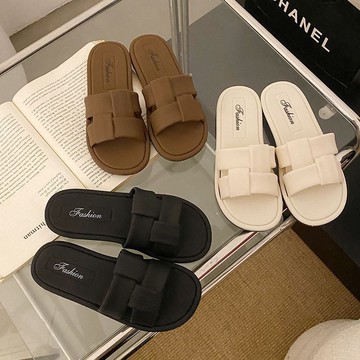 【店鋪熱銷】爆款2025款高級感衣服百搭時尚拖鞋外穿浴室時尚一字沙灘夏季薄底