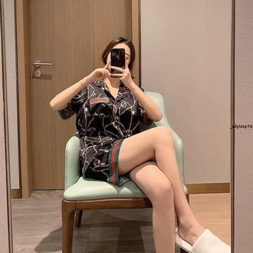 睡衣套裝 女生睡衣 冰絲睡衣 綢緞素色短袖短褲睡衣 薄款甜美居家服套裝 網紅款簡約睡衣ins風睡衣女夏天簡約冰絲短褲爆