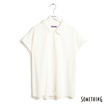 SOMETHING 女裝 涼感天絲 金蔥細紋三分袖剪裁短袖襯衫-白色