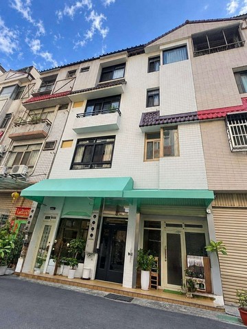 專❗️新光遠百VS文心櫻花站~臨路大面寬神級透店｜台中市西屯區西屯路二段