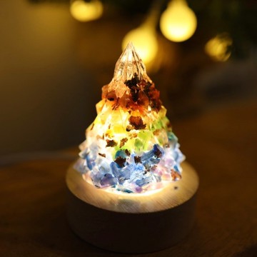 【聖誕節禮物】彩虹脈輪銅箔聖誕樹小夜燈-奧剛能量樹寶石