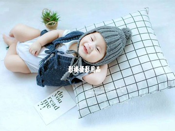 新款兒童攝影拍照道具北歐現代小清新文藝黑白方格抱枕靠墊