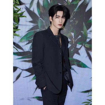 張凌赫同款休閑西裝外套男士痞帥高級感韓版春秋季簡約西服夾克潮