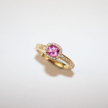 【織夢】18K 天然粉紅藍寶石光環戒 鑽石 Halo 戒指 粉色剛玉