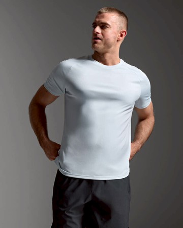 2XU Aero Tee 男士 暢跑輕盈吸濕排汗短袖運動T恤｜天藍