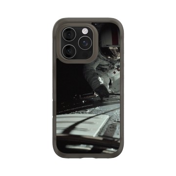 iPhone 16 Pro AirX 本質黑 - NASA - Apollo 17 - Astronaut Evans Trans-Earth Coast