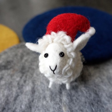 羊毛氈吊飾－鑰匙圈－聖誕捲捲羊/白羊
