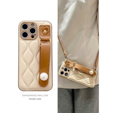 立體波浪珍珠腕帶適用于蘋果16Promax手機殼iPhone15Pro新款高級感14Plus小香風皮質13全包防摔12斜跨背帶11