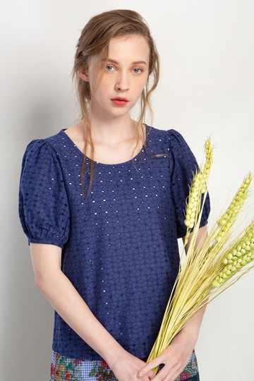 MW 燒花蕾絲短袖上衣 (日本布料)