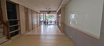 近師範大學附屬中學~精選店面｜高雄市苓雅區凱旋二路