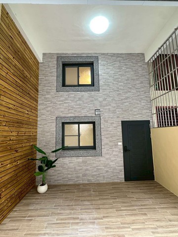 鳳山中山商圈#大東捷運站#1樓雙平車美寓｜高雄市鳳山區黃埔路