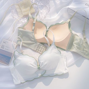 肩帶乳膠無痕內衣女小胸聚攏性感上托無鋼圈收副乳帶肩帶文胸罩套裝夏季薄款【倪醬】