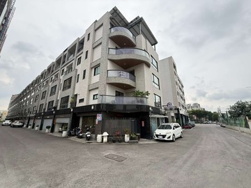 進88快速道路可店可住鈔級三角窗透天店面｜高雄市鳳山區高鳳一路