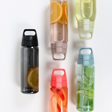 瑞士百年 SIGG 全彩 Tritan 彈蓋耐衝擊運動水瓶 1000ml