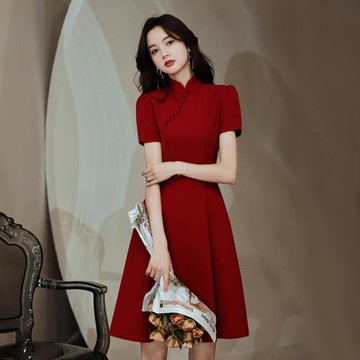 旗袍敬酒服新娘2025新款女秋季小個子訂婚回門禮服短款短袖立領