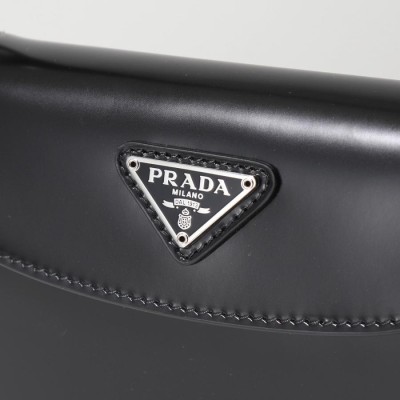 PRADA プラダ ショルダーバッグ クレオ 1BH188 ZO6 HOM レディース レザー 2wayストラップ ハンドバッグ ポシェット  三角ロゴ金具プレート 鞄 F0002/NERO | LINEブランドカタログ