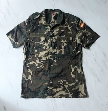 Vintage西班牙公發迷彩短袖軟墊肩襯衫e 防撕裂布料 材質耐用