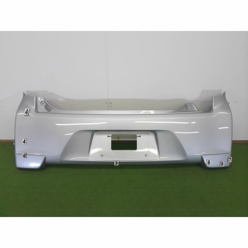 ムーヴ DBA-LA100S リア バンパー カバー S28 52159-B2640 銀