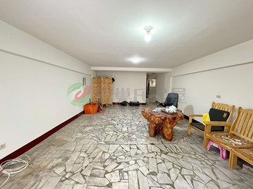 七星美透天採買超方便｜台中市后里區仁愛街