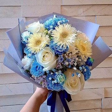 【永春花苑世貿店】霧綃鮮花花束 | 畢業 生日 情人節送禮首選 |