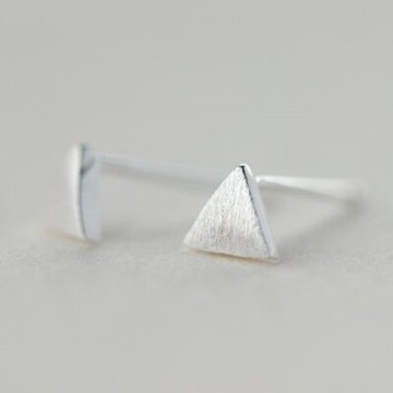 925純銀耳環耳針式耳飾-簡約個性三角造型生日情人節禮物女飾品73dr78【獨家進口】【米蘭精品】