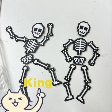 【雖貴但值得】手工立體拼豆鑰匙扣 骷髏造型包掛飾 創意搞怪抽象掛件 獨一無二客製小禮物 隨身掛飾情侶配飾禮品